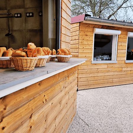 Camping De Charlieu - Mobile Home 외부 사진