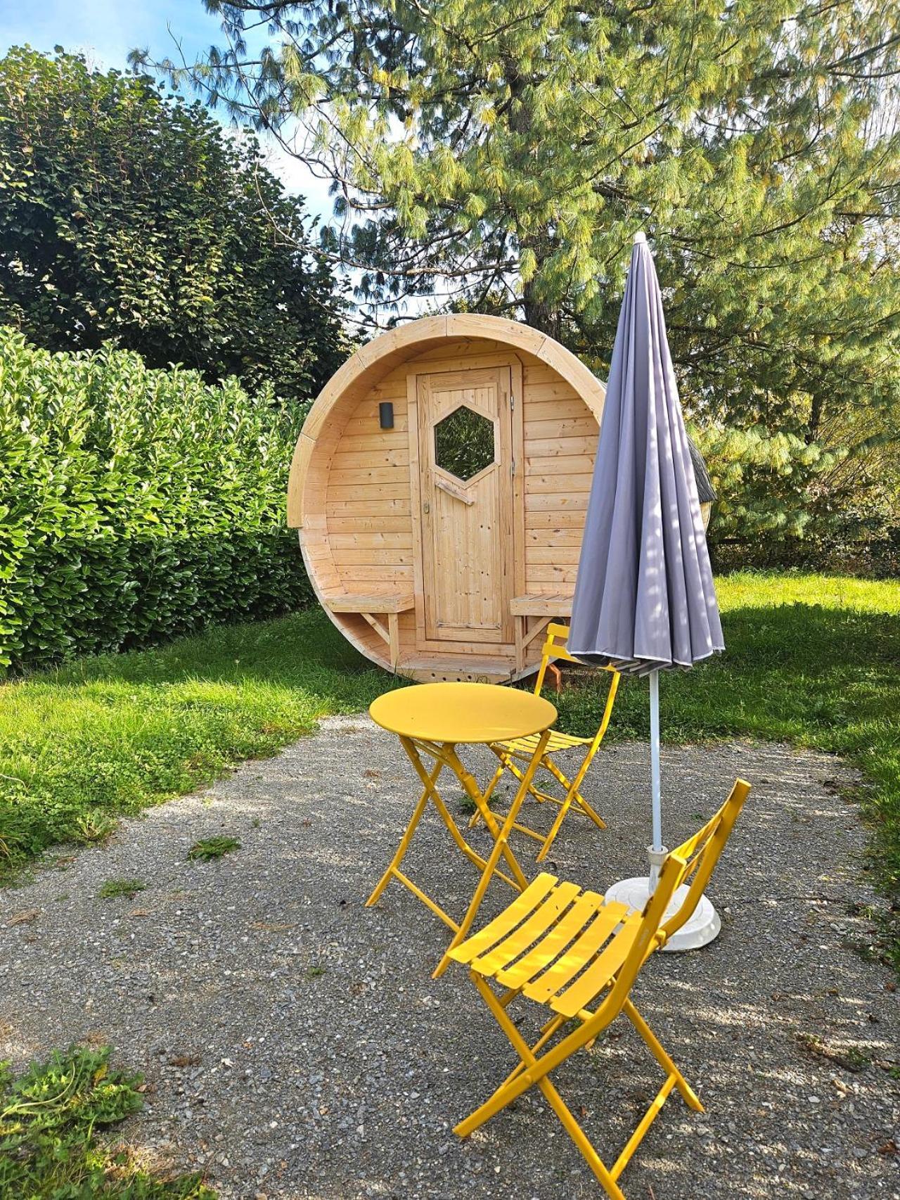 Camping De Charlieu - Mobile Home 외부 사진
